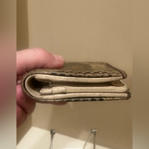 Gucci GG Marmont Python Bifold Wallet - Picture 4 of 16